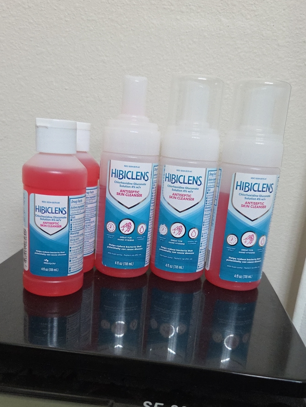 Hibiclens Antiseptic Skin Cleanser Foam Bundle (4 fl oz)
